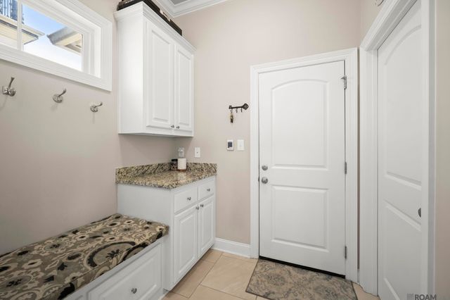 3755 Club View Ct, Zachary, LA 70791