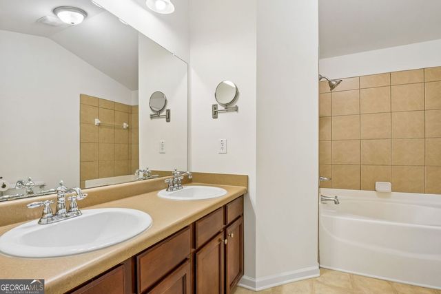 1203 Park Pass Way, Suwanee, GA 30024