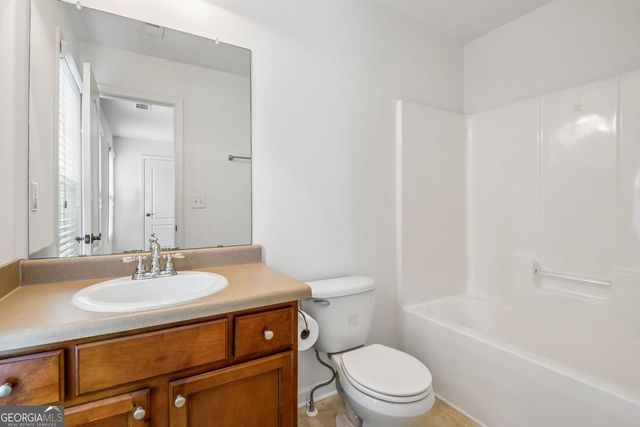1203 Park Pass Way, Suwanee, GA 30024