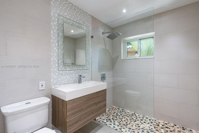 7910 Hawthorne Ave, Miami Beach, FL 33141