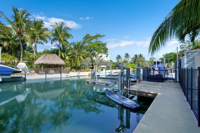 7910 Hawthorne Ave, Miami Beach, FL 33141