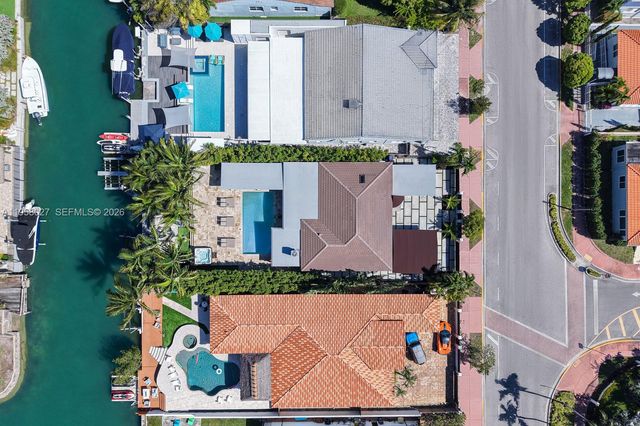 7910 Hawthorne Ave, Miami Beach, FL 33141