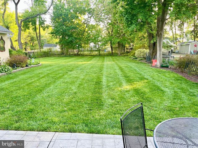 506 10TH AVE, Haddon Heights, NJ 08035