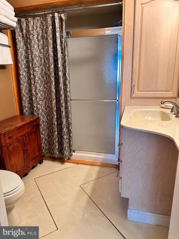 4524 SHADY DR, Wilmington, DE 19808