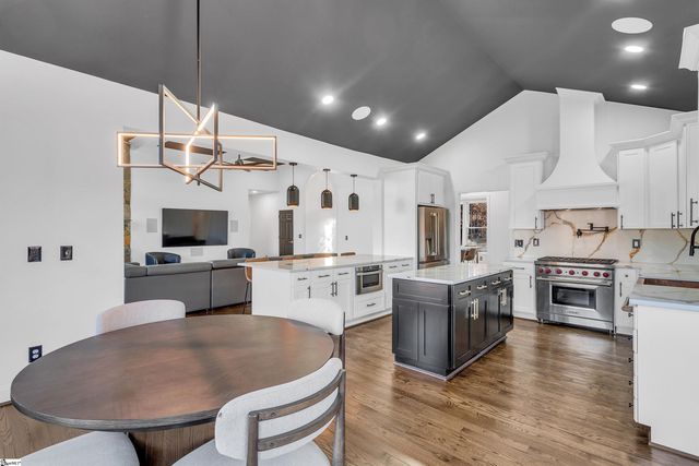 3155 State Park Road, Greenville, SC 29609