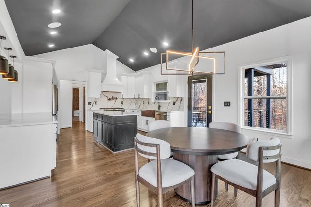 3155 State Park Road, Greenville, SC 29609