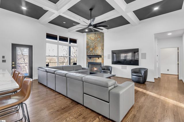 3155 State Park Road, Greenville, SC 29609