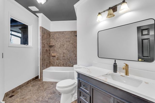 3155 State Park Road, Greenville, SC 29609