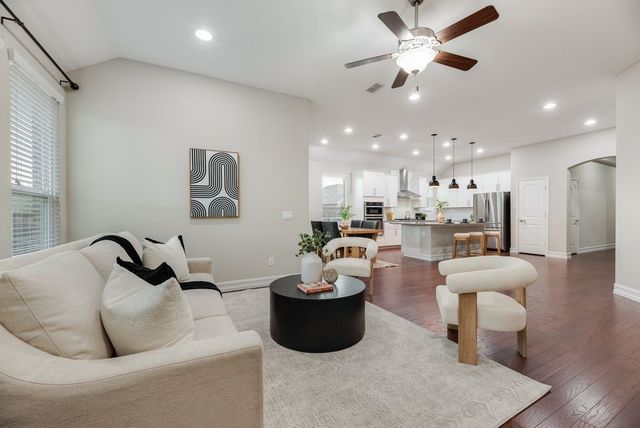 2913 Barnsley Drive, Mckinney, TX 75071