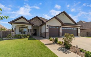 3745 E Spyglass Hill Drive, Fayetteville, AR 72701