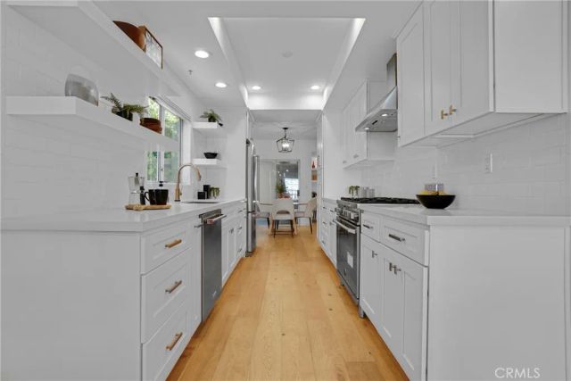 1871 Greenfield Avenue 102, Los Angeles, CA 90025