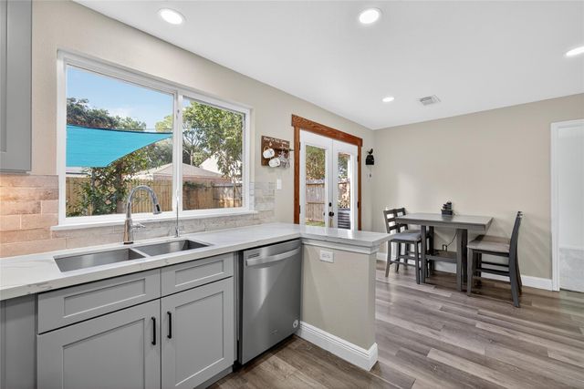 8515 Pool Creek Drive, Houston, TX 77095