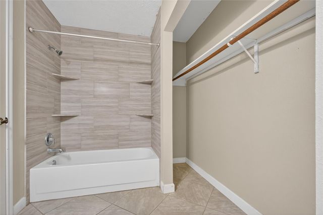 8515 Pool Creek Drive, Houston, TX 77095