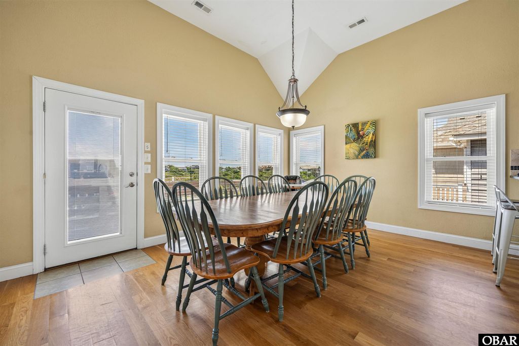 Image 18 of property listing at 4330 S Virginia Dare Trail, Nags Head, NC 27959
