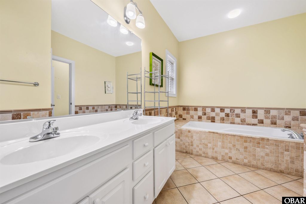 Image 24 of property listing at 4330 S Virginia Dare Trail, Nags Head, NC 27959