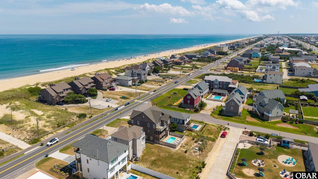 Image 8 of property listing at 4330 S Virginia Dare Trail, Nags Head, NC 27959