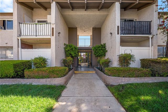 21602 Belshire 4, Hawaiian Gardens, CA 90716