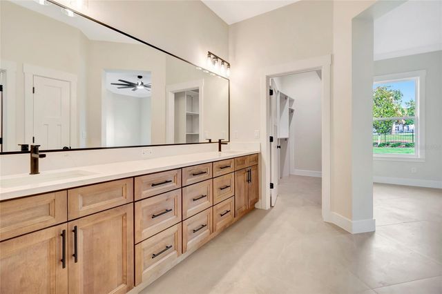 17605 NINTH STREET, Montverde, FL 34756