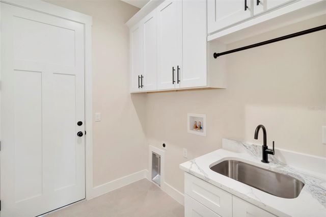 17605 NINTH STREET, Montverde, FL 34756