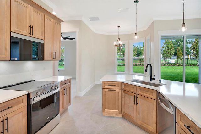 17605 NINTH STREET, Montverde, FL 34756