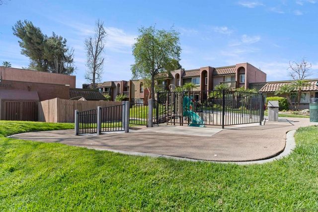 1417 N Broadway B, Escondido, CA 92026