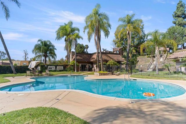 1417 N Broadway B, Escondido, CA 92026