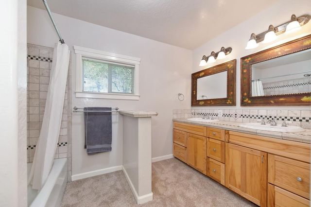 10513 Indian Hill Rd, Newcastle, CA 95658