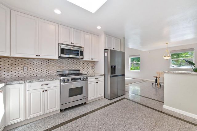 10513 Indian Hill Rd, Newcastle, CA 95658