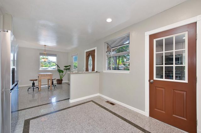 10513 Indian Hill Rd, Newcastle, CA 95658