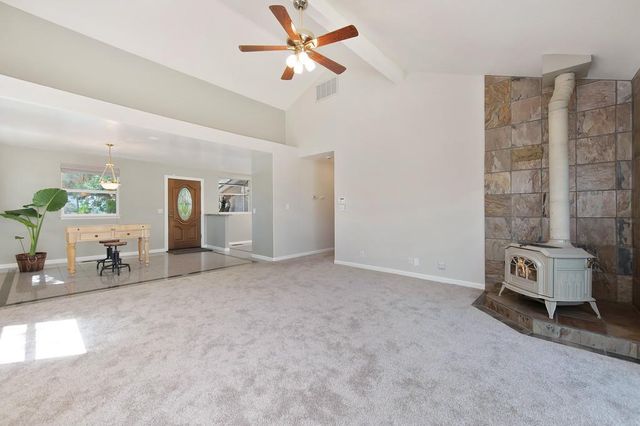 10513 Indian Hill Rd, Newcastle, CA 95658