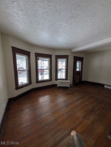 3801 Mapledale Avenue, Cleveland, OH 44109