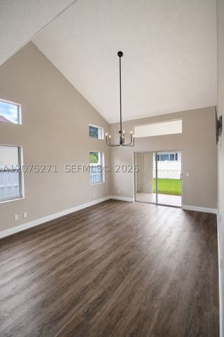 18341 NW 10th St, Pembroke Pines, FL 33029