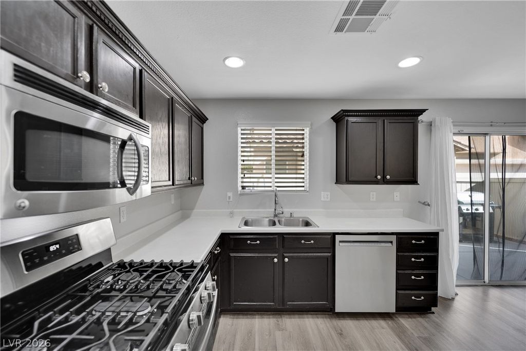 Image 13 of property listing at 10452 Chrisman Avenue, Las Vegas, NV 89129