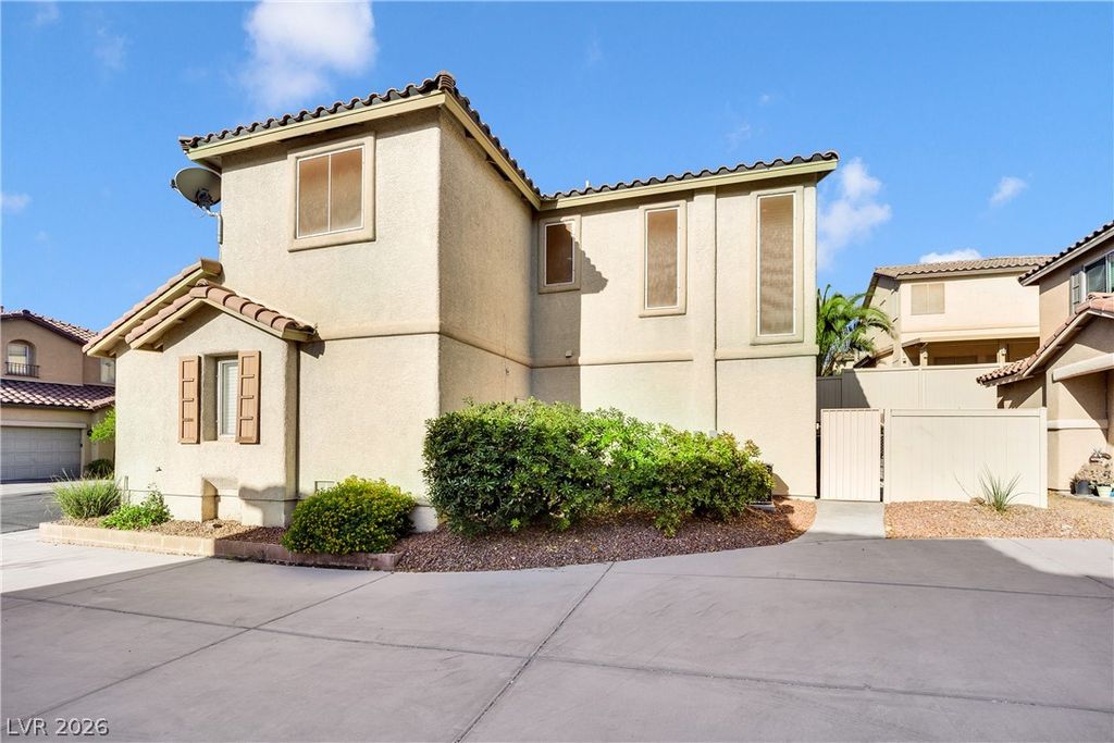 Image 3 of property listing at 10452 Chrisman Avenue, Las Vegas, NV 89129