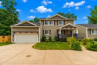 2 Maple Village Court, Ann Arbor, MI 48103