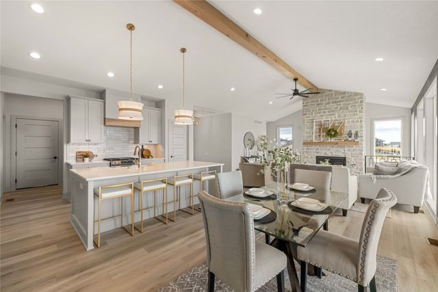 1299 S Radley Street, West Des Moines, IA 50266