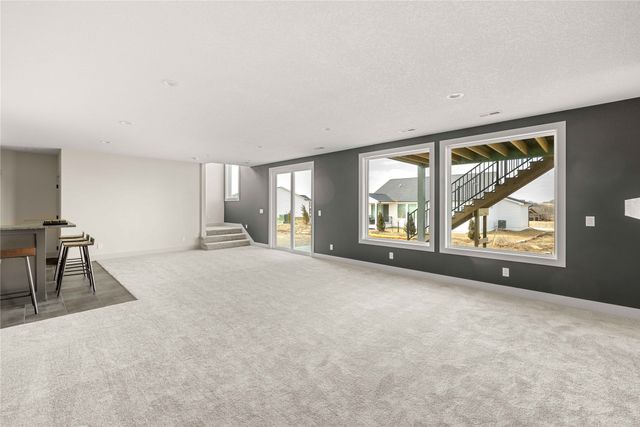 1299 S Radley Street, West Des Moines, IA 50266
