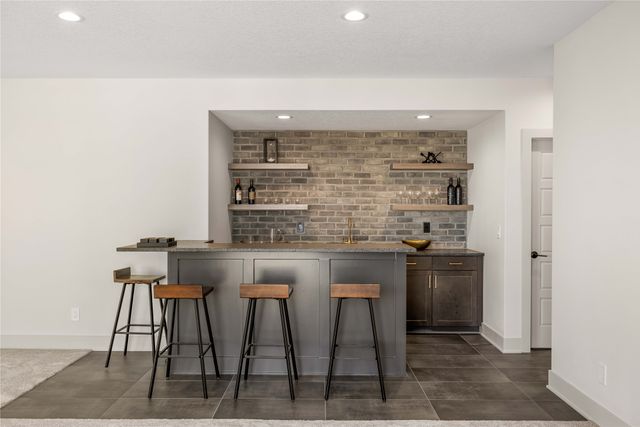 1299 S Radley Street, West Des Moines, IA 50266