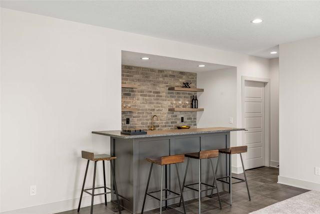 1299 S Radley Street, West Des Moines, IA 50266