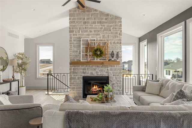 1299 S Radley Street, West Des Moines, IA 50266