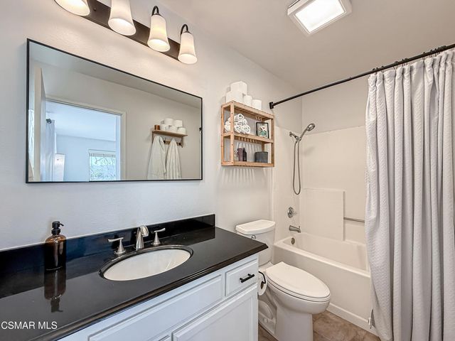 2533 Antonio Drive 301, Camarillo, CA 93010