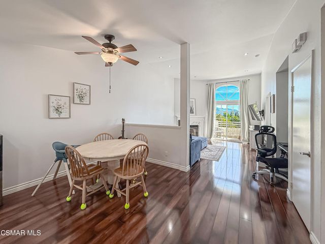 2533 Antonio Drive 301, Camarillo, CA 93010