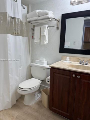 19201 Collins Avenue 534, Sunny Isles Beach, FL 33160