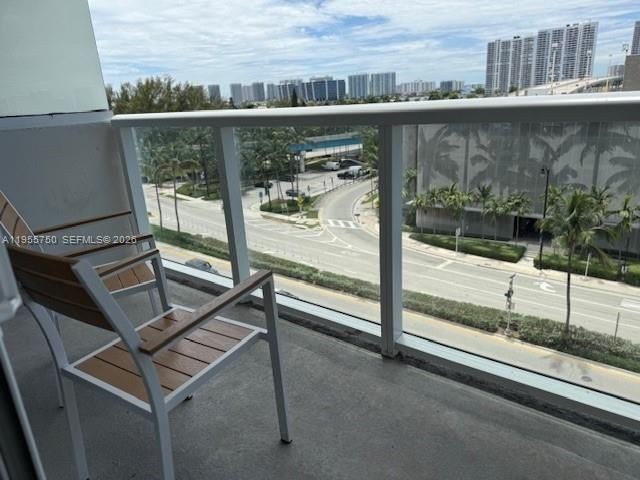 19201 Collins Avenue 534, Sunny Isles Beach, FL 33160