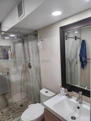 806 Cypress Grove Ln 403, Pompano Beach, FL 33069