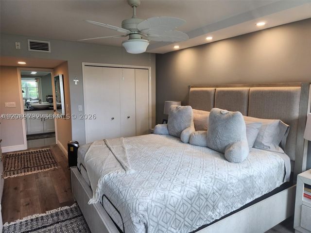 806 Cypress Grove Ln 403, Pompano Beach, FL 33069