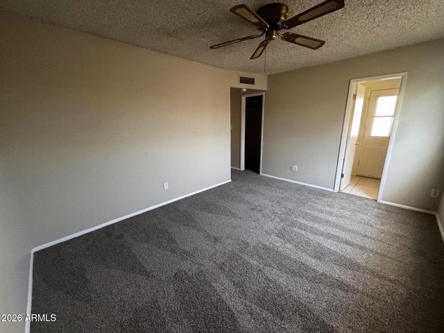 2072 E DONNER Drive, Tempe, AZ 85282