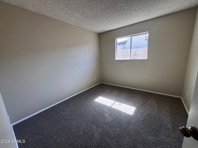2072 E DONNER Drive, Tempe, AZ 85282