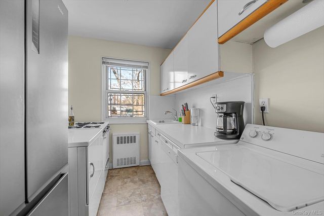 212-10 69 Avenue A, Bayside, NY 11364