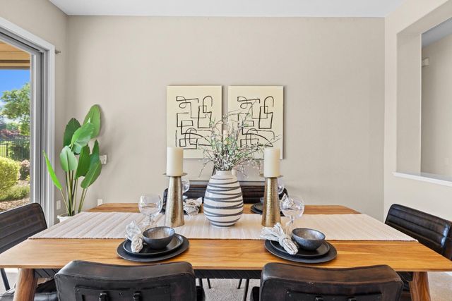 209 Calistoga Lane, Lincoln, CA 95648